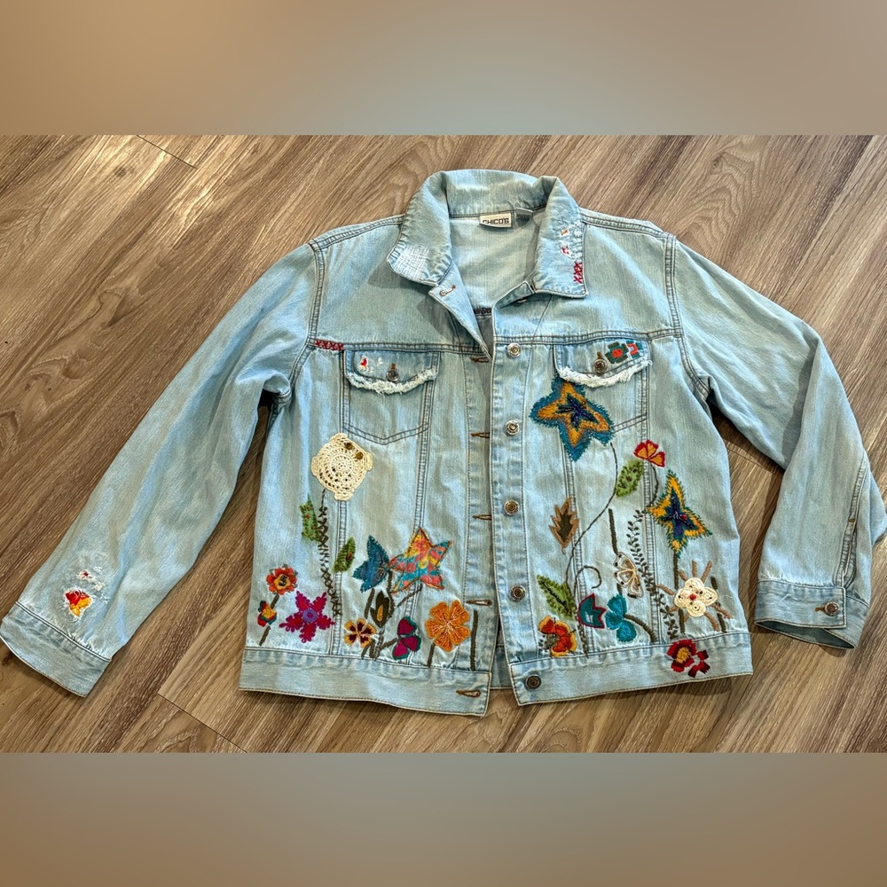 Chico's Light Blue Floral Embroidered‎ Springtime Jean Jacket Denim
